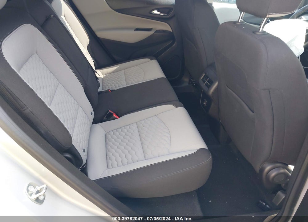 2019 CHEVROLET EQUINOX LT VIN: 2GNAXKEVXK6118641