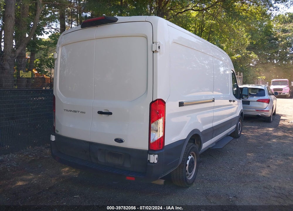 2022 FORD TRANSIT-250 VIN: 1FTBR1C81NKA47443