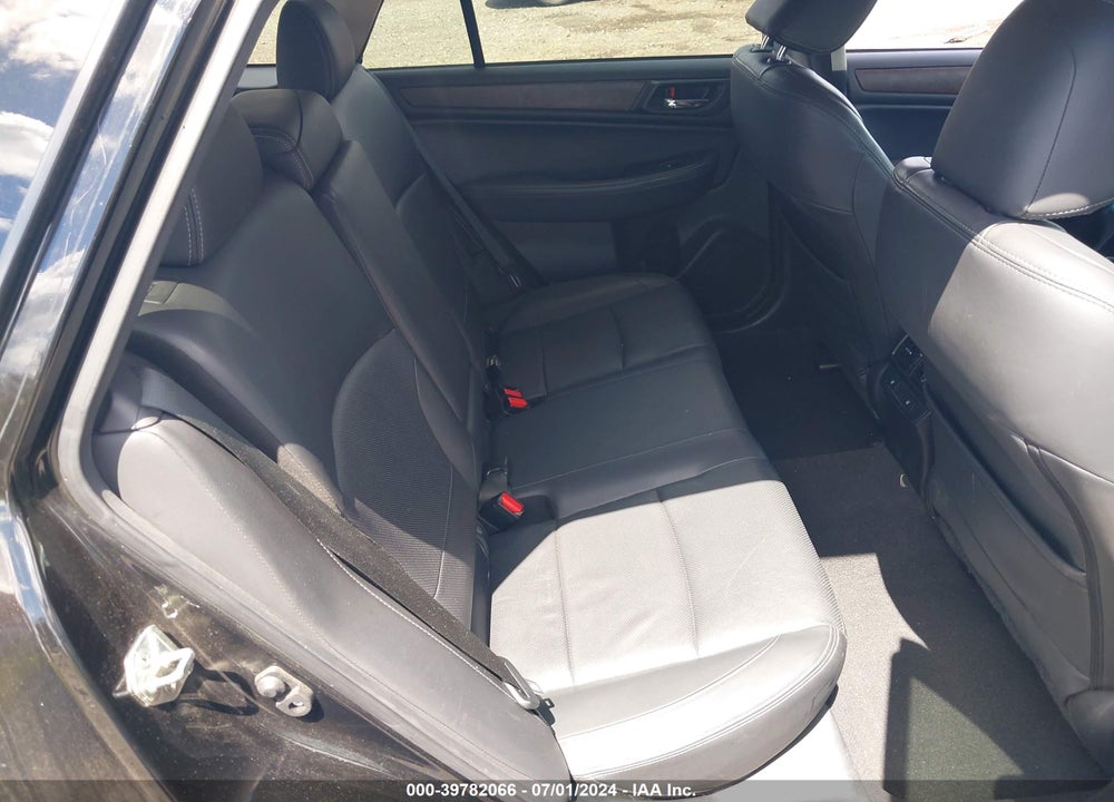 2015 SUBARU OUTBACK 2.5I LIMITED VIN: 4S4BSANC6F3278481