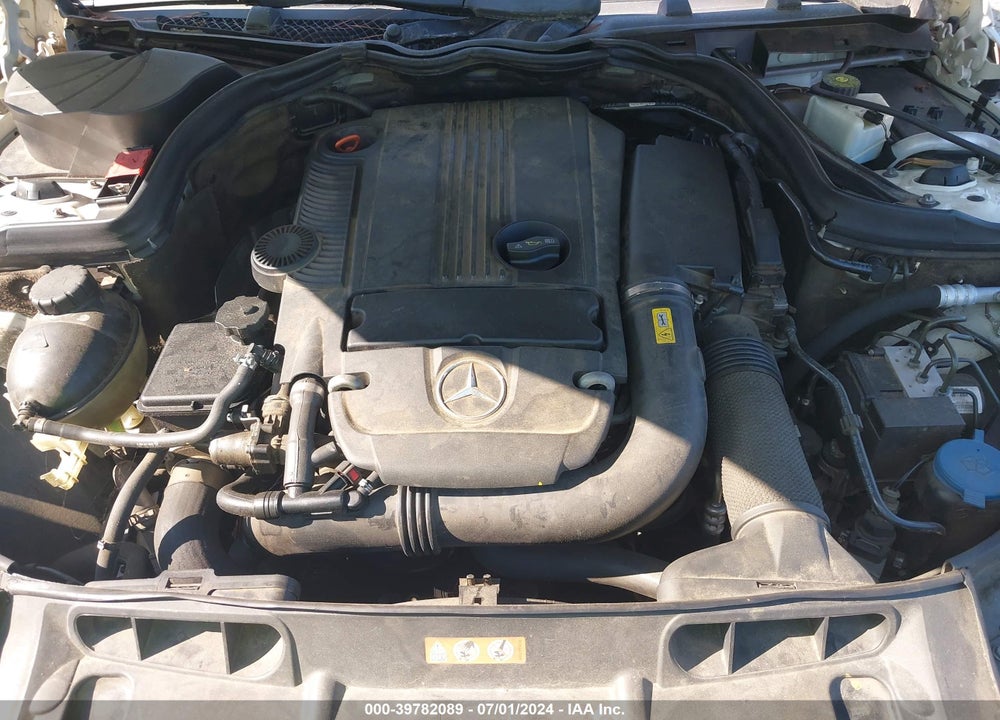 2012 MERCEDES-BENZ C 250 VIN: WDDGJ4HBXCF752448