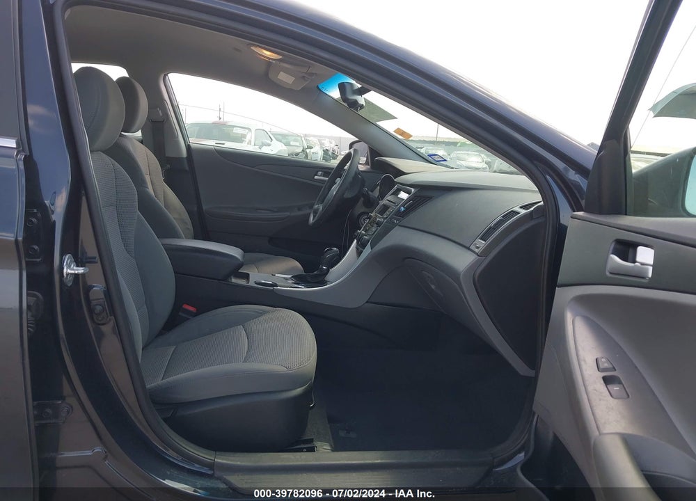 2014 HYUNDAI SONATA VIN: 5NPEB4AC6EH915462