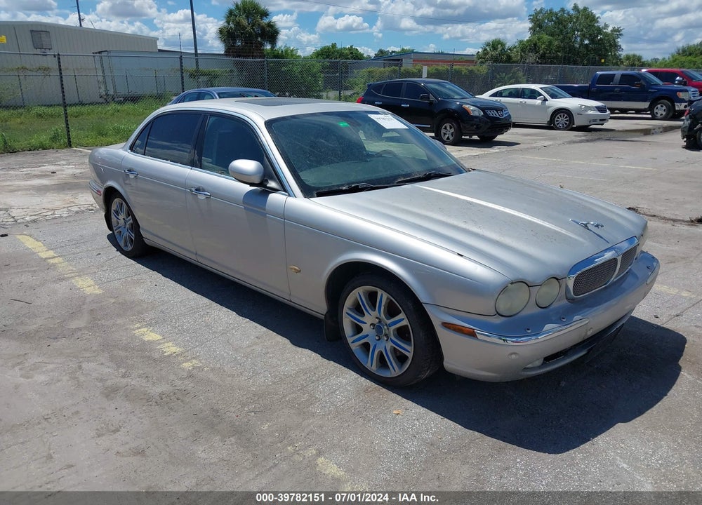 2006 JAGUAR XJ XJ8 L VIN: SAJWA79B96SH04302