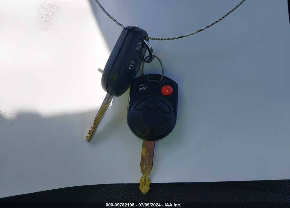 2011 FORD ESCAPE XLT VIN: 1FMCU0DG6BKB77096