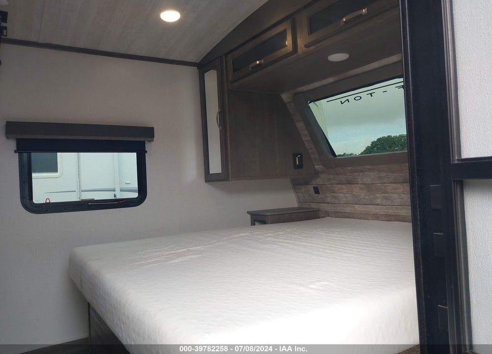 2022 KEYSTONE RV COUGAR 25 RDS VIN: 4YDTCGM25NV507167