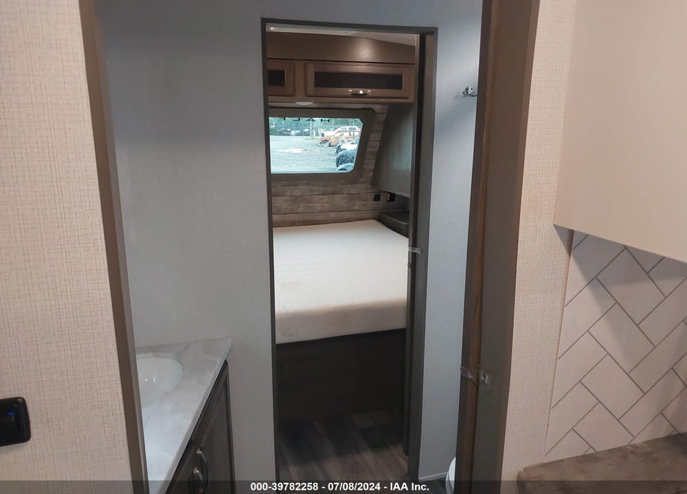 2022 KEYSTONE RV COUGAR 25 RDS VIN: 4YDTCGM25NV507167