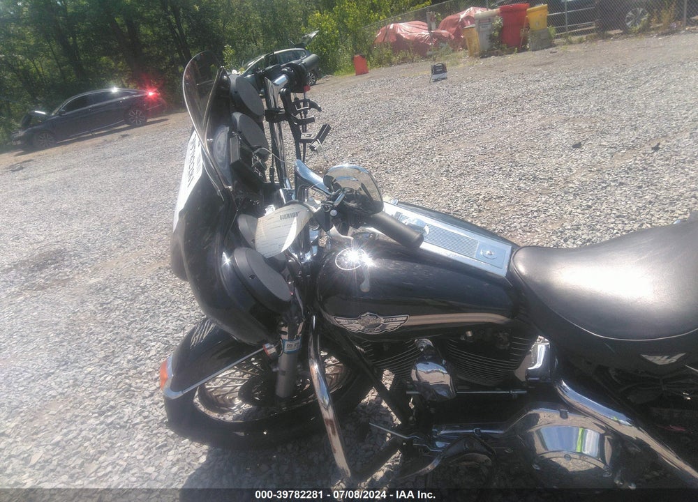 2003 HARLEY-DAVIDSON FLHPI VIN: 1HD1FHW143Y731486