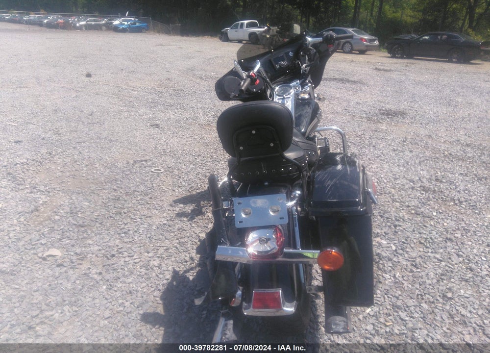2003 HARLEY-DAVIDSON FLHPI VIN: 1HD1FHW143Y731486