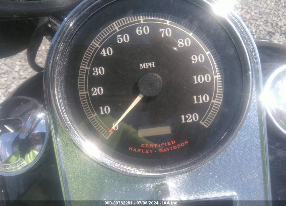 2003 HARLEY-DAVIDSON FLHPI VIN: 1HD1FHW143Y731486