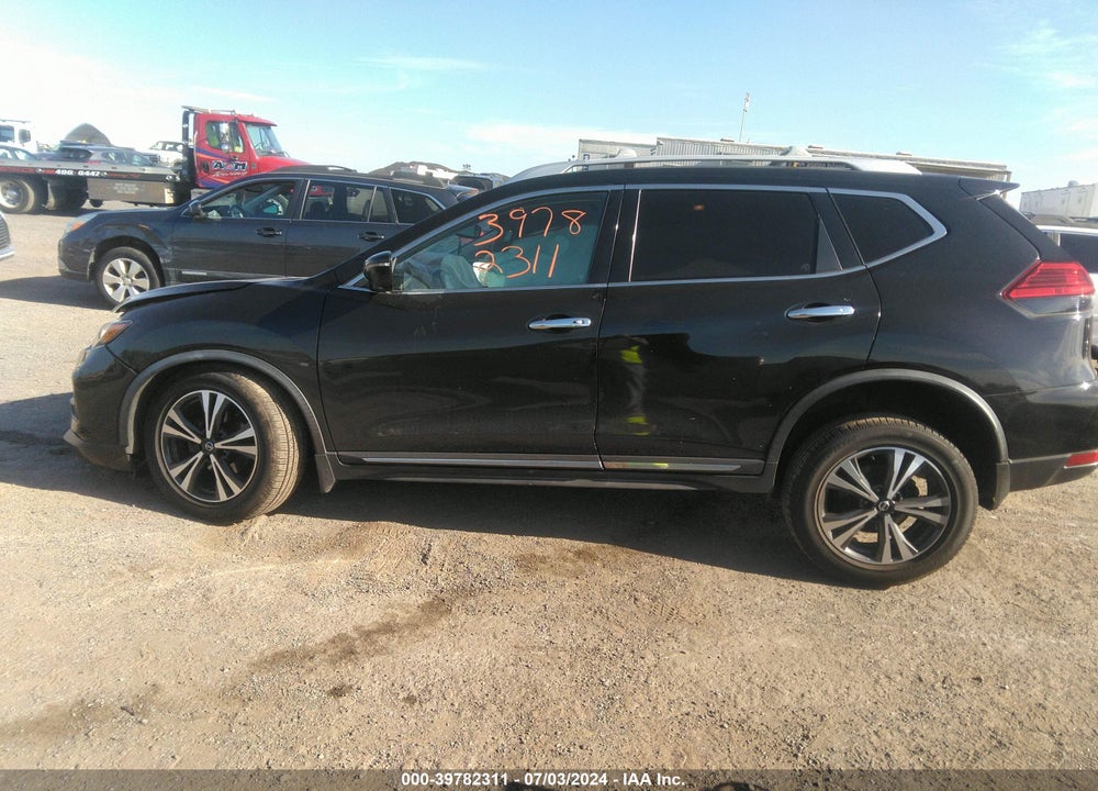2017 NISSAN ROGUE SL VIN: JN8AT2MV8HW279224