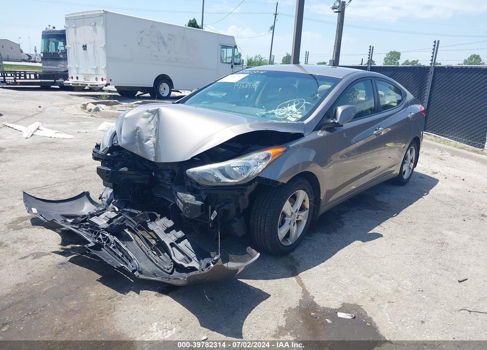 2013 HYUNDAI ELANTRA GLS VIN: 5NPDH4AE9DH237008