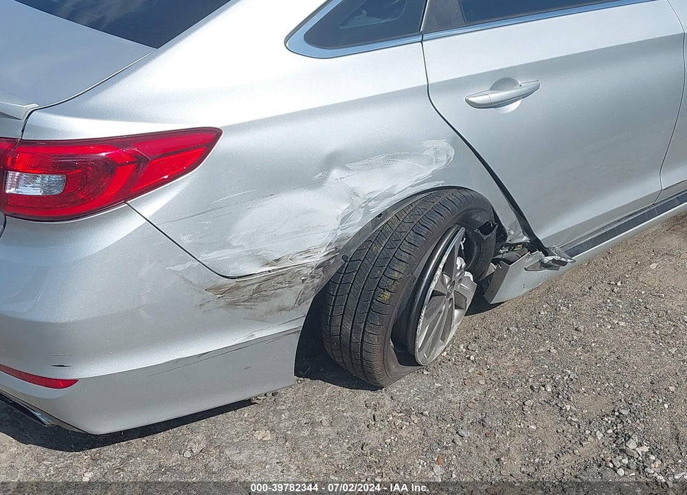 2015 HYUNDAI SONATA SPORT VIN: 5NPE34AF7FH091156