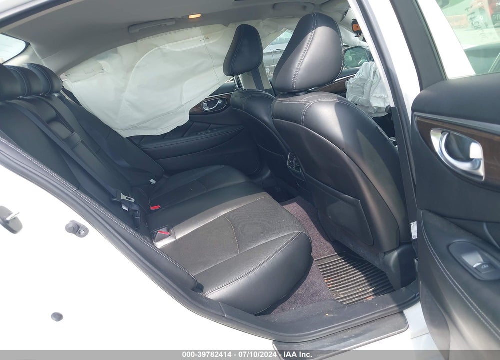 2017 INFINITI Q50 3.0T PREMIUM VIN: JN1EV7AR0HM830207