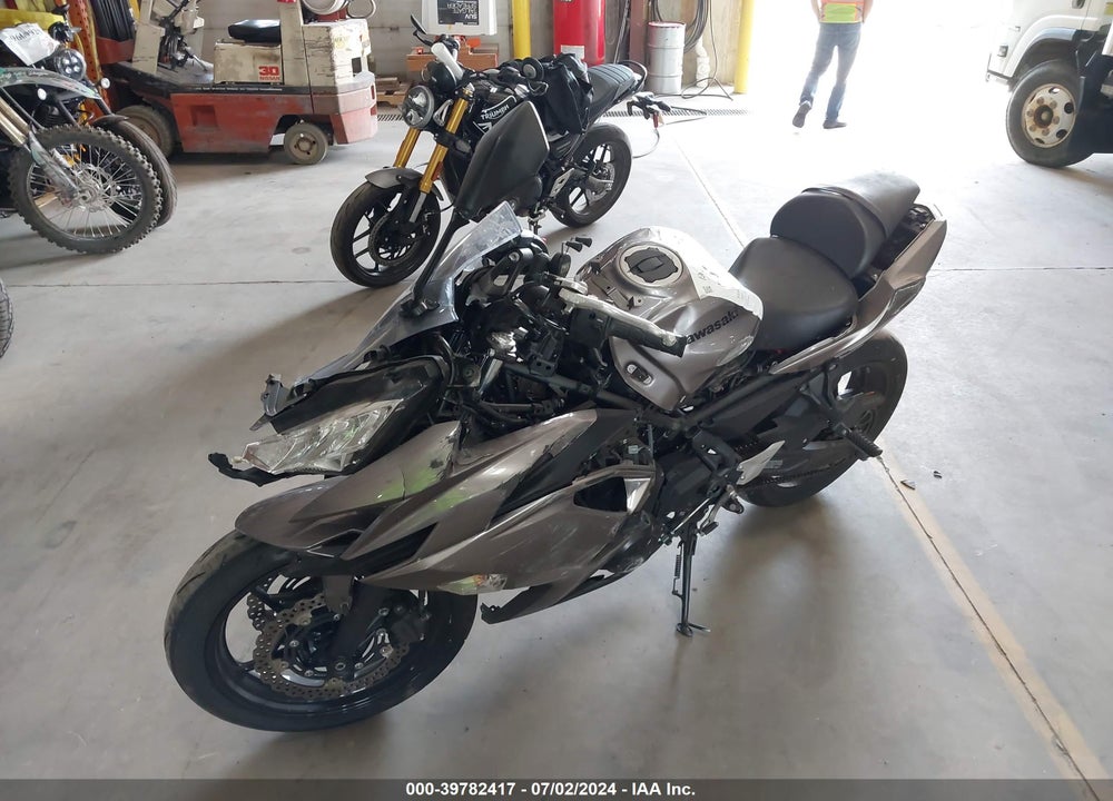 2021 KAWASAKI EX650 N VIN: ML5EXEN11MDA33925