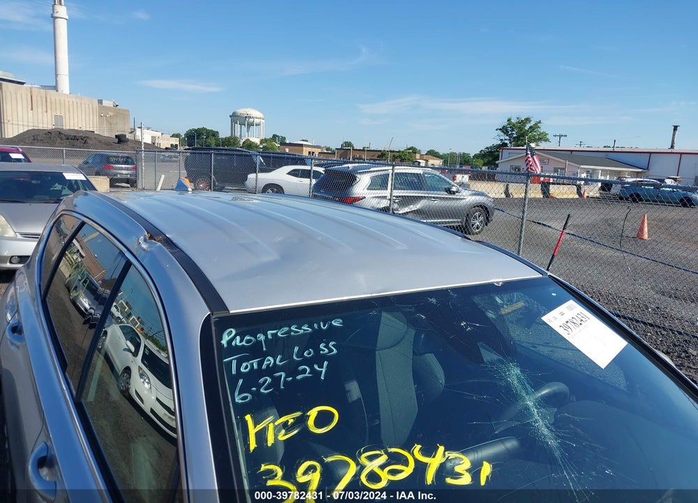 2019 HYUNDAI SANTA FE SEL VIN: 5NMS3CAD3KH079914