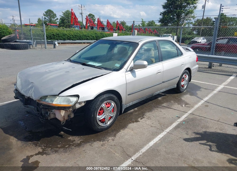 1999 HONDA ACCORD LX VIN: 1HGCG5648XA141551