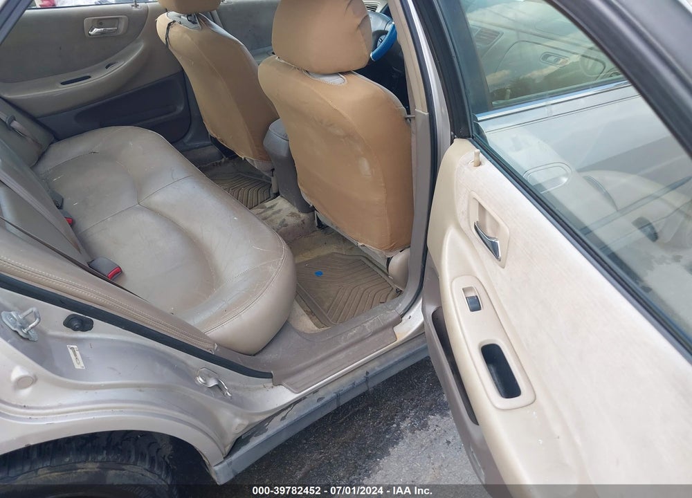 1999 HONDA ACCORD LX VIN: 1HGCG5648XA141551