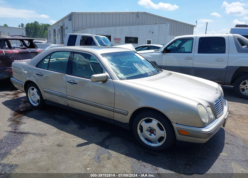 1997 MERCEDES-BENZ E 420 VIN: WDBJF72F1VA166587