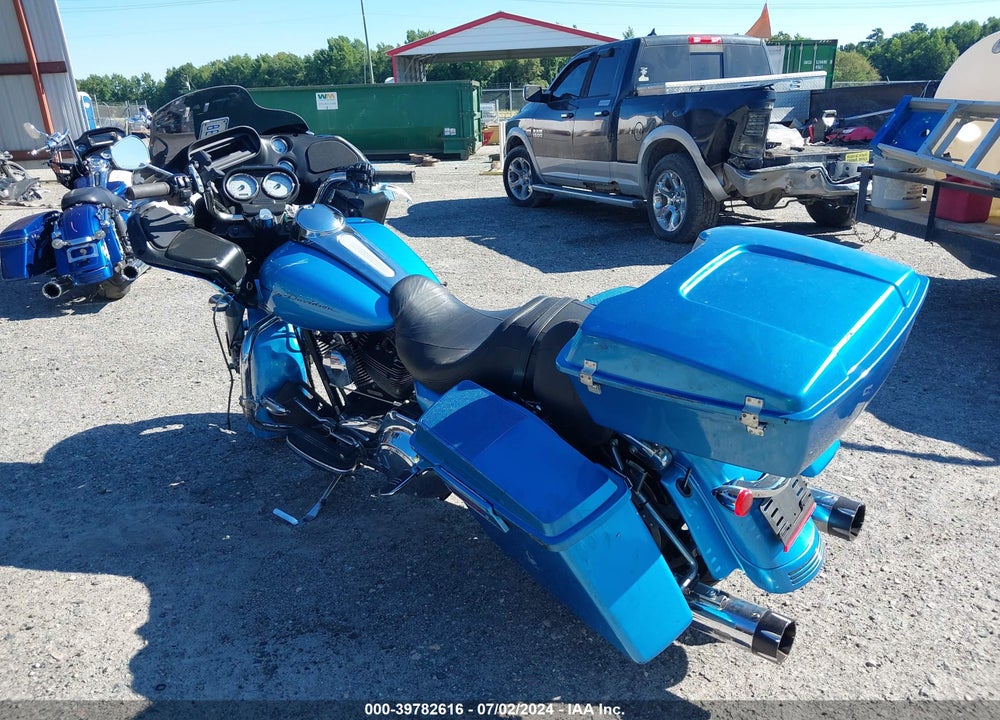 2011 HARLEY-DAVIDSON FLTRX VIN: 1HD1KH414BB651380