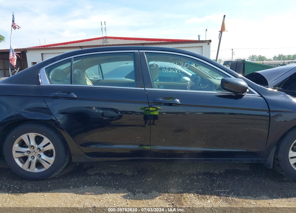 2009 HONDA ACCORD 2.4 LX-P VIN: 1HGCP26499A102355