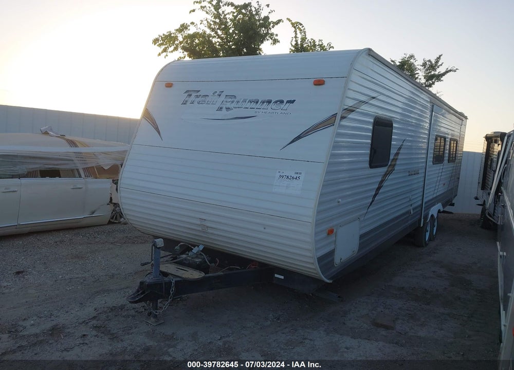 2011 HEARTLAND TRAILRUNNER 28RKS VIN: 5SFEB3323BE223215