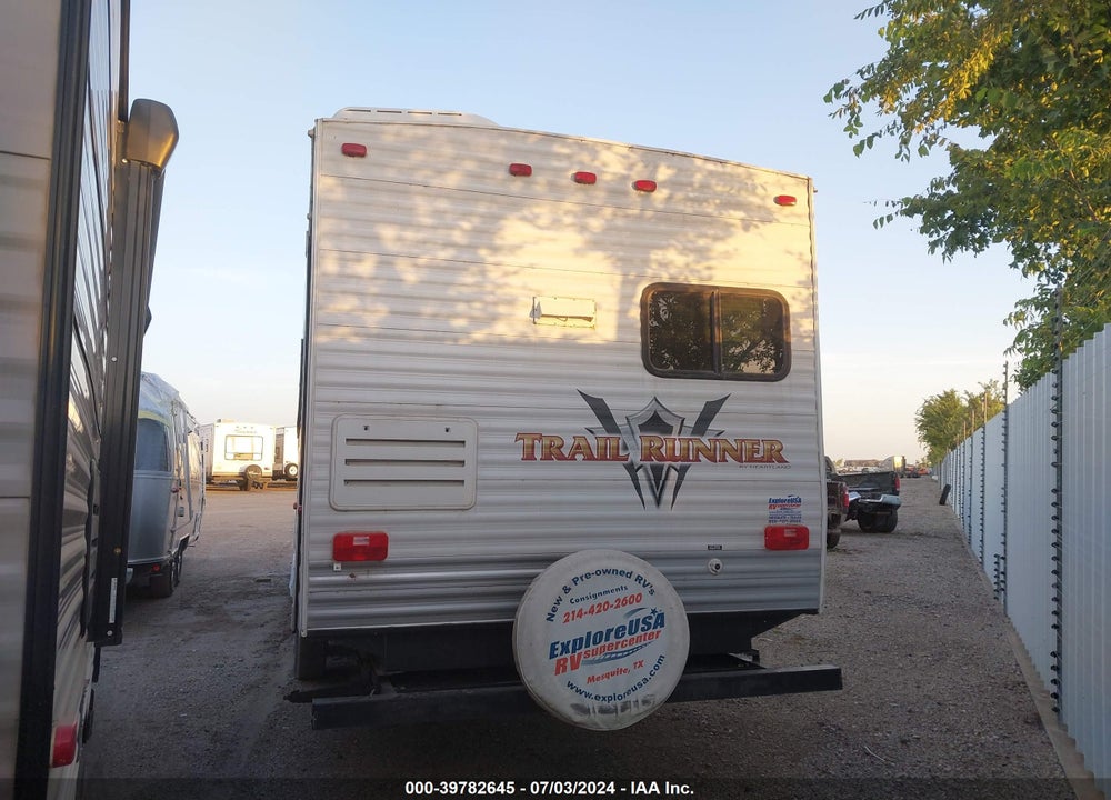 2011 HEARTLAND TRAILRUNNER 28RKS VIN: 5SFEB3323BE223215