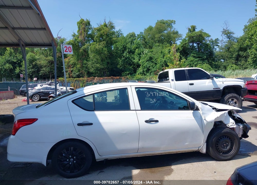 2015 NISSAN VERSA 1.6 S+ VIN: 3N1CN7APXFL919439