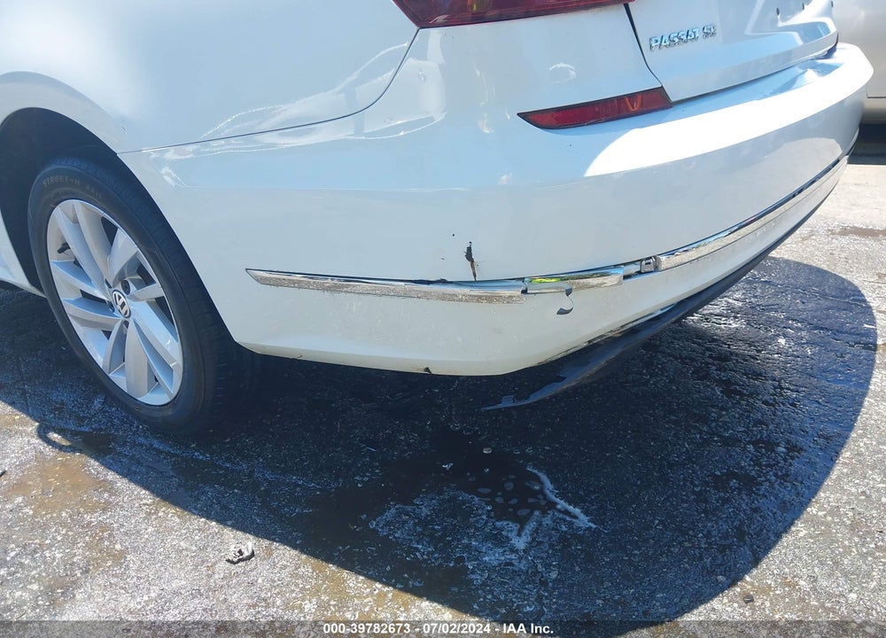 2018 VOLKSWAGEN PASSAT 2.0T SE VIN: 1VWBA7A33JC049777