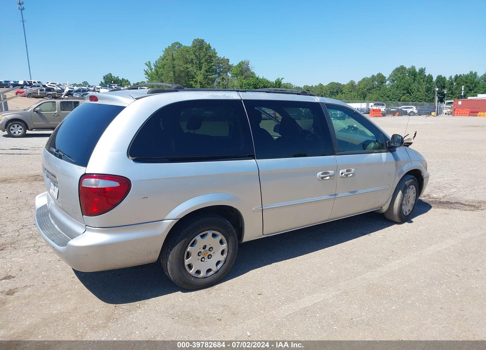 2002 CHRYSLER TOWN & COUNTRY LX VIN: 2C4GP44392R590665
