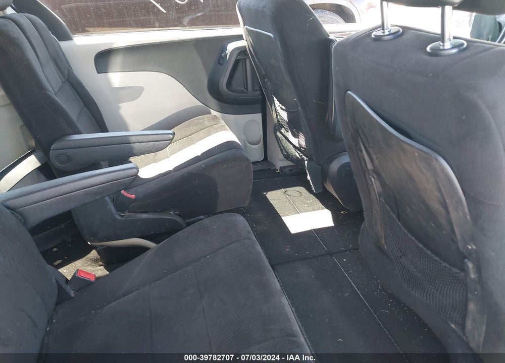 2011 CHRYSLER TOWN & COUNTRY TOURING VIN: 2A4RR5DGXBR607415