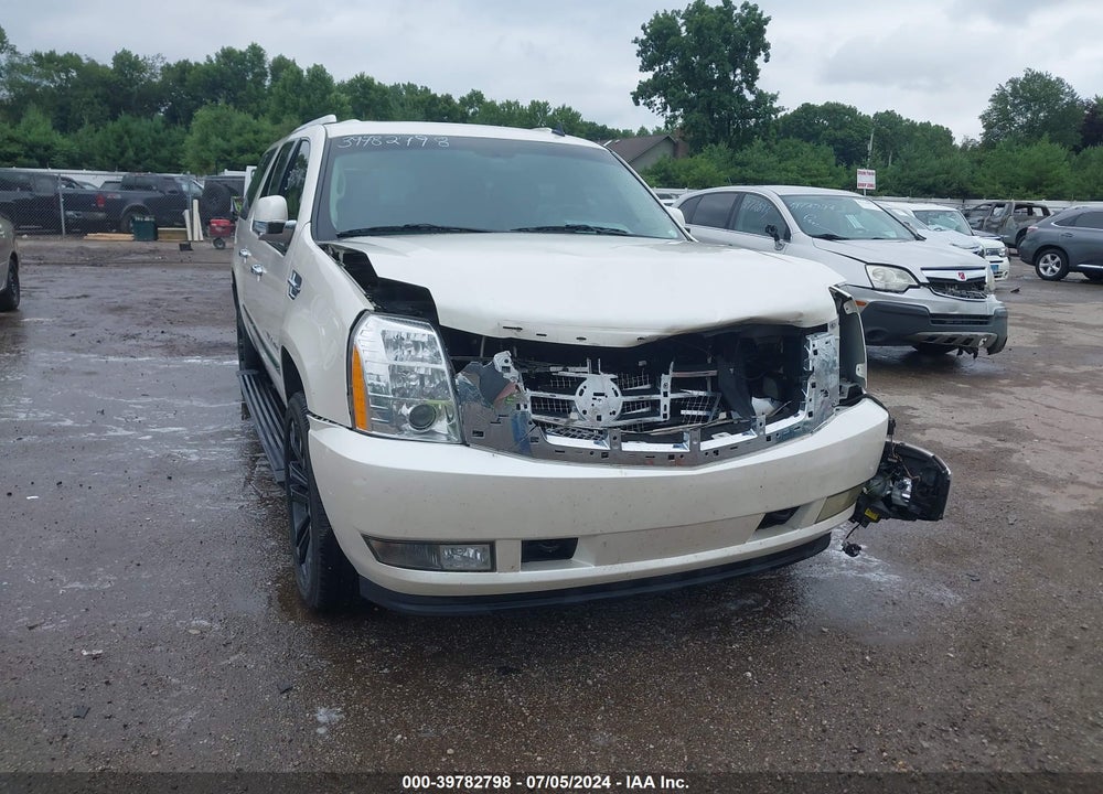 2011 CADILLAC ESCALADE ESV PREMIUM VIN: 1GYS4JEF3BR340736