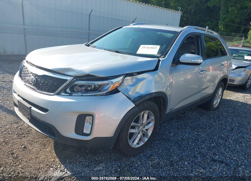 2014 KIA SORENTO LX VIN: 5XYKTCA64EG488939