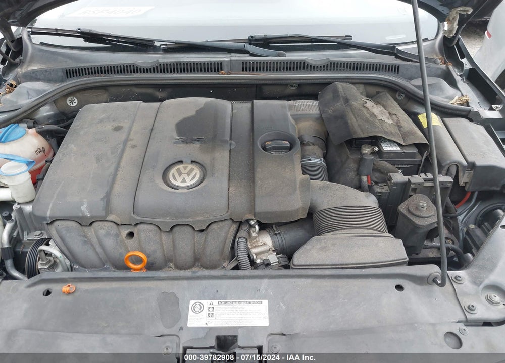 2011 VOLKSWAGEN JETTA 2.5L SEL VIN: 3VWLZ7AJXBM374180