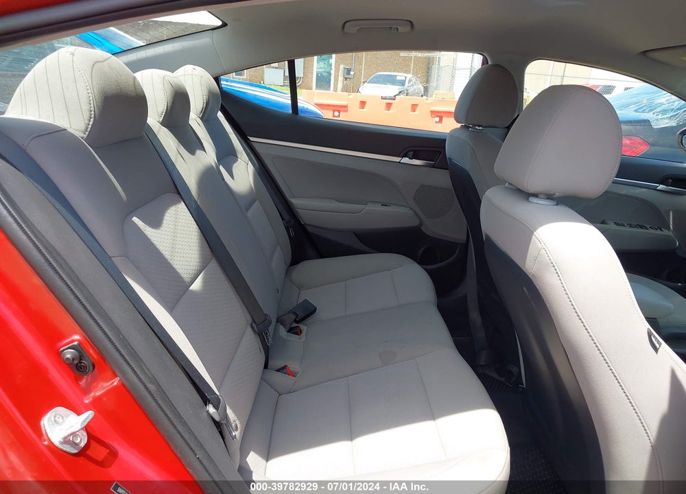 2019 HYUNDAI ELANTRA SE VIN: 5NPD74LF6KH472245
