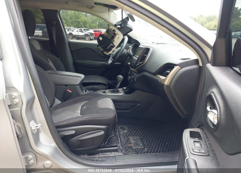 2015 JEEP CHEROKEE VIN: 1C4PJMAB0FW501723