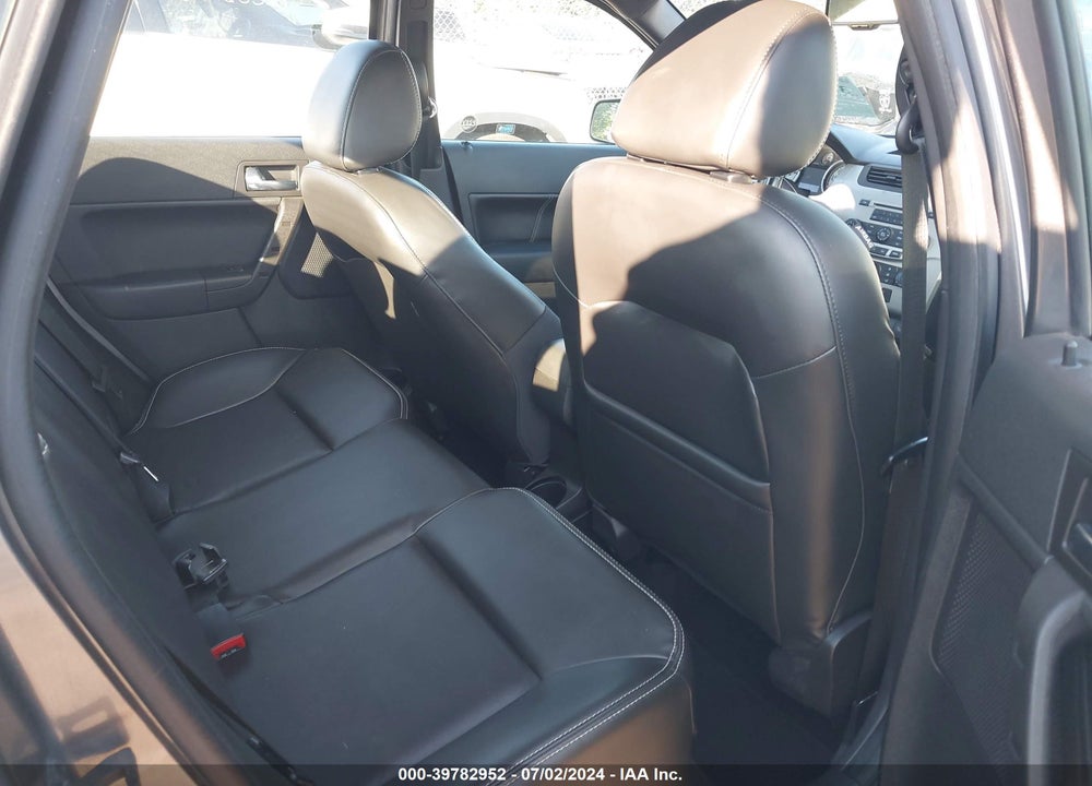 2011 FORD FOCUS SEL VIN: 1FAHP3HN8BW172220