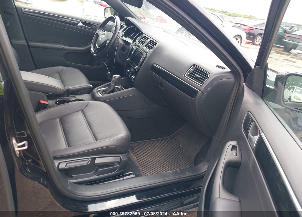 2018 VOLKSWAGEN JETTA 1.8T SE SPORT VIN: 3VWD17AJ6JM226165