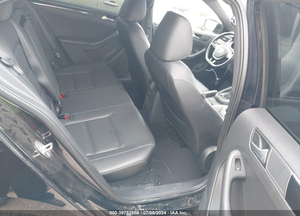 2018 VOLKSWAGEN JETTA 1.8T SE SPORT VIN: 3VWD17AJ6JM226165