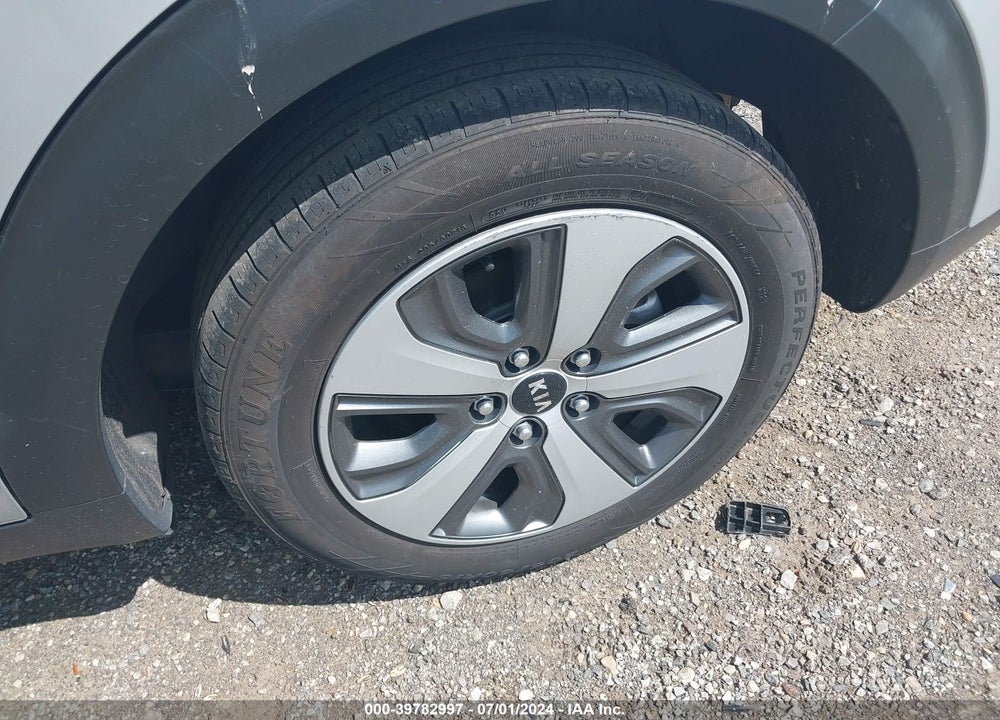 2020 KIA NIRO LX VIN: KNDCB3LC0L5396291
