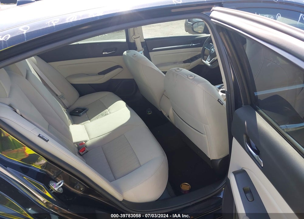 2022 NISSAN ALTIMA SV INTELLIGENT AWD VIN: 1N4BL4DW8NN337683