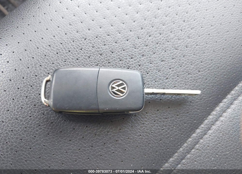 2014 VOLKSWAGEN JETTA 1.8T SE VIN: 3VWB07AJ2EM427089