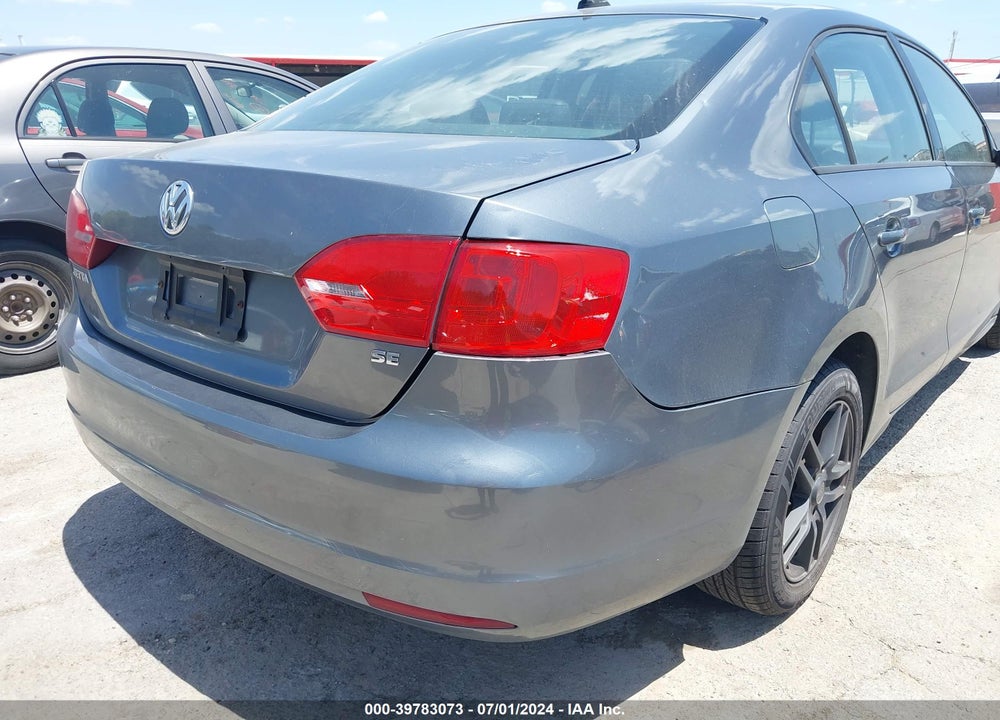 2014 VOLKSWAGEN JETTA 1.8T SE VIN: 3VWB07AJ2EM427089
