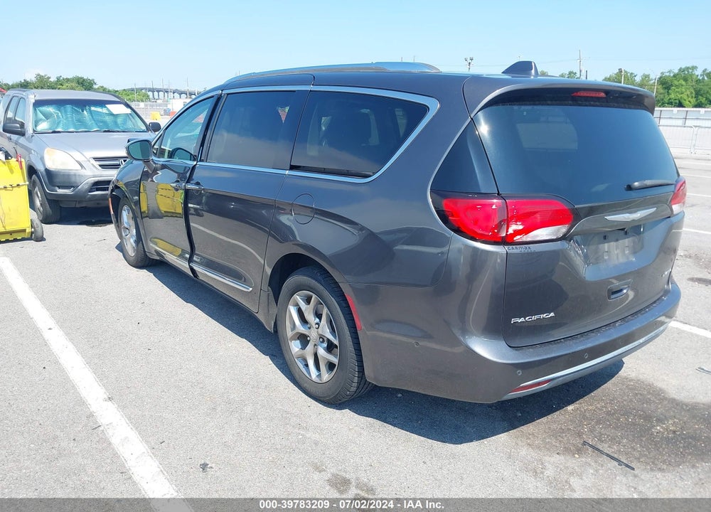 2017 CHRYSLER PACIFICA VIN: 2C4RC1GG4HR533218