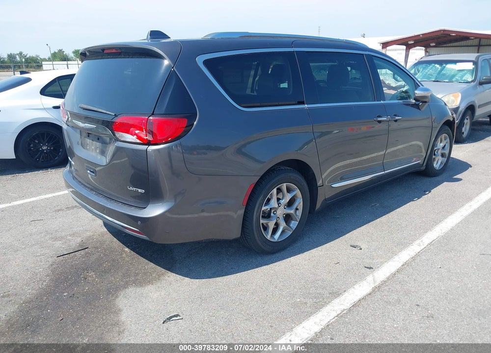 2017 CHRYSLER PACIFICA VIN: 2C4RC1GG4HR533218