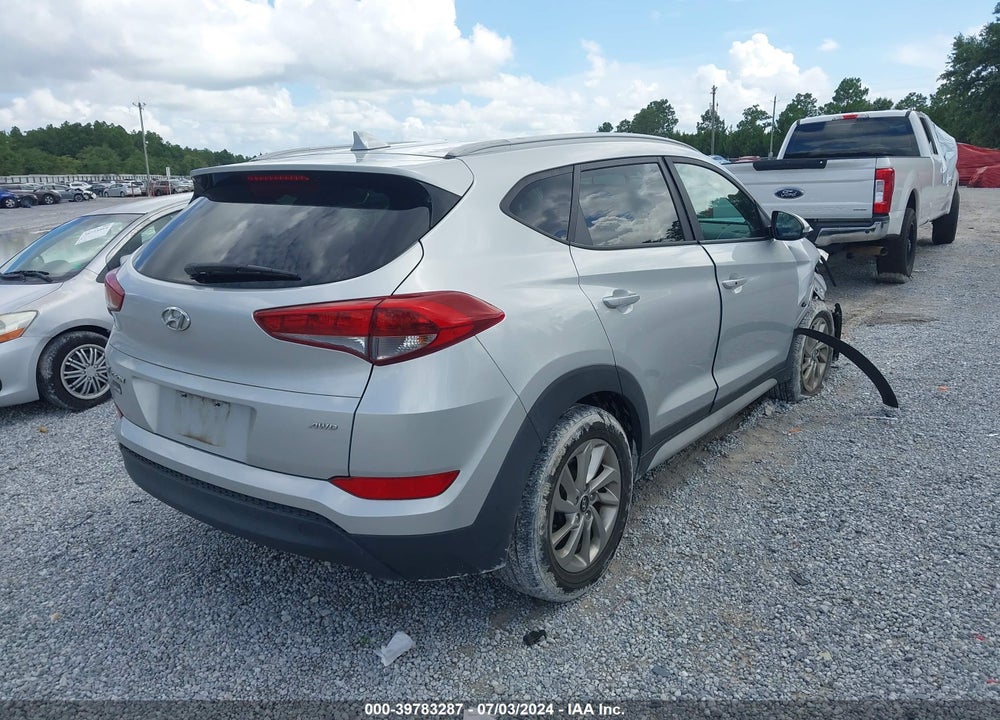 2017 HYUNDAI TUCSON SE PLUS VIN: KM8J3CA42HU526628