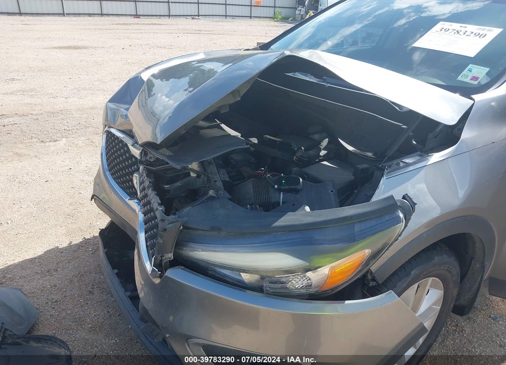 2017 KIA SORENTO VIN: 5XYPG4A34HG189882