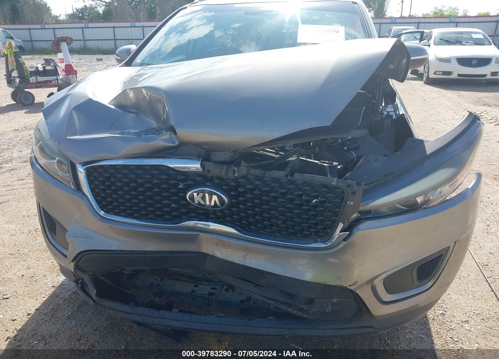 2017 KIA SORENTO VIN: 5XYPG4A34HG189882