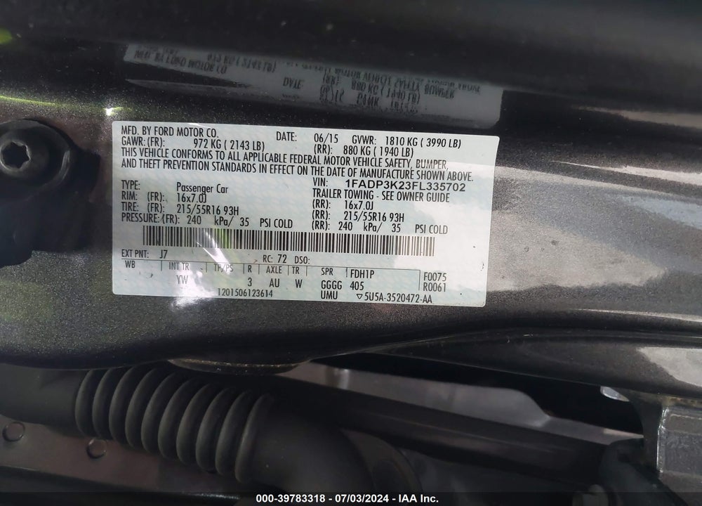 2015 FORD FOCUS SE VIN: 1FADP3K23FL335702