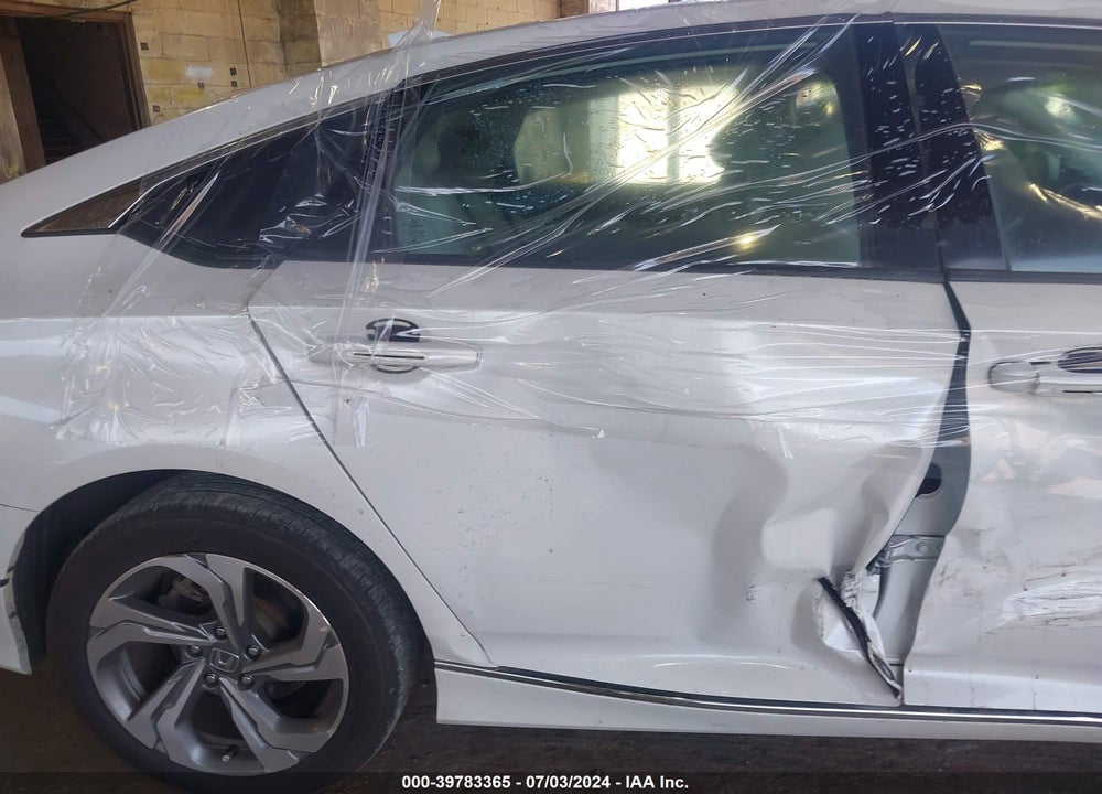 2018 HONDA ACCORD EX VIN: 1HGCV1F43JA044375