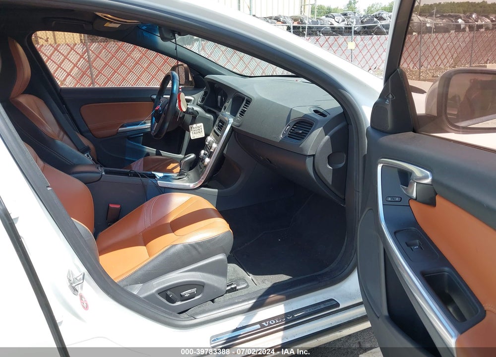 2016 VOLVO S60 T5 DRIVE-E PREMIER VIN: YV126MFK8G2411808