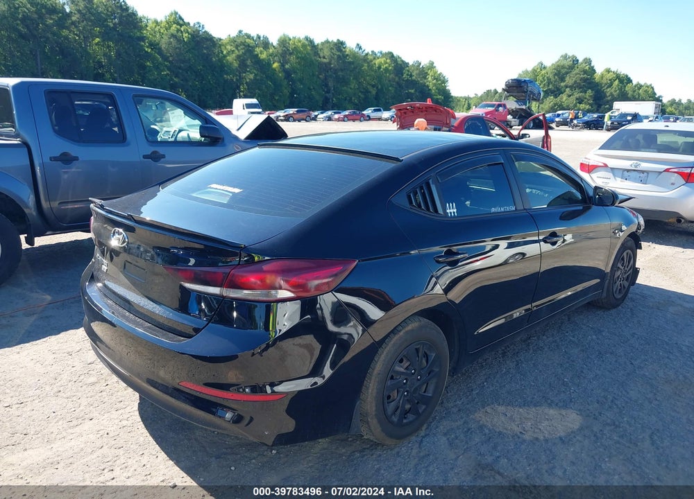 2018 HYUNDAI ELANTRA SE VIN: KMHD74LFXJU475570